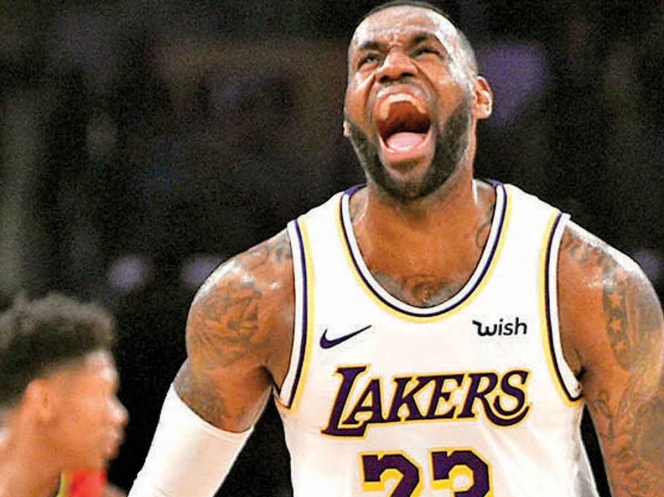 LeBron deslumbra, a los 34 años manda en la NBA