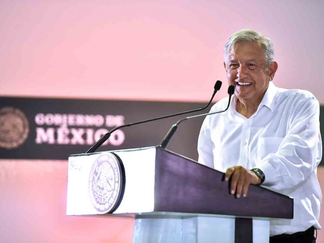 López Obrador destaca labor del Teletón