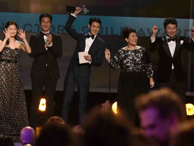 Parásitos es coronada por el Sindicato de Actores Parásitos es coronada por el Sindicato de Actores