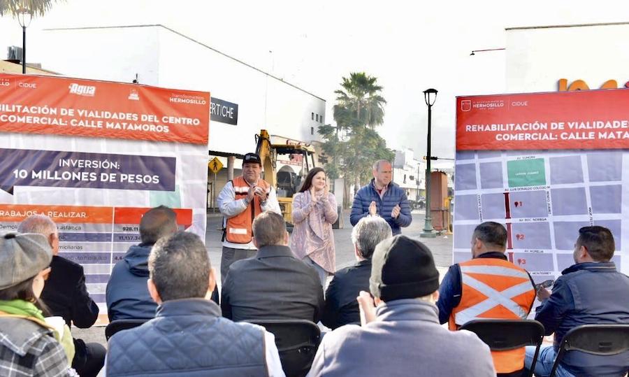 Alcaldesa Celida López dio banderazo a arranque de obra de concreto hidráulico
