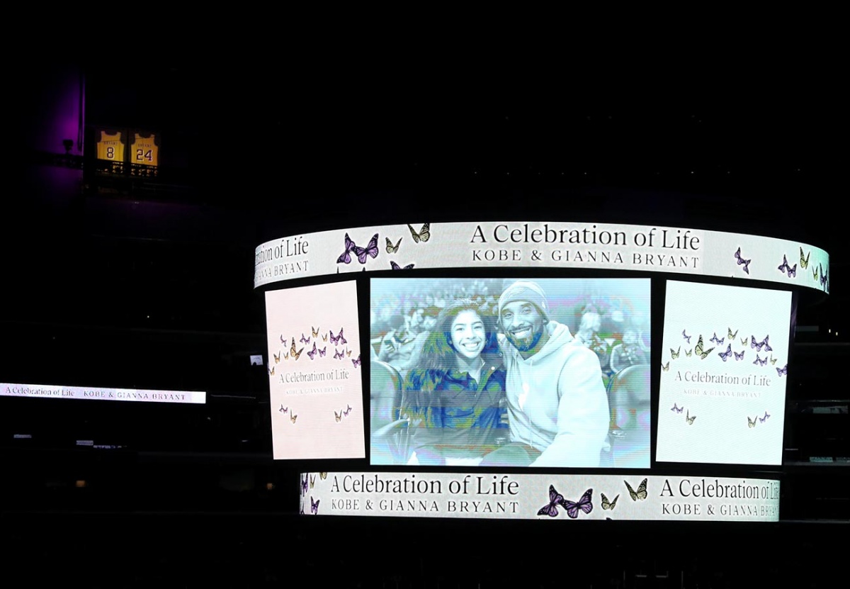 Familia, celebridades y afición recuerdan a Gigi y Kobe