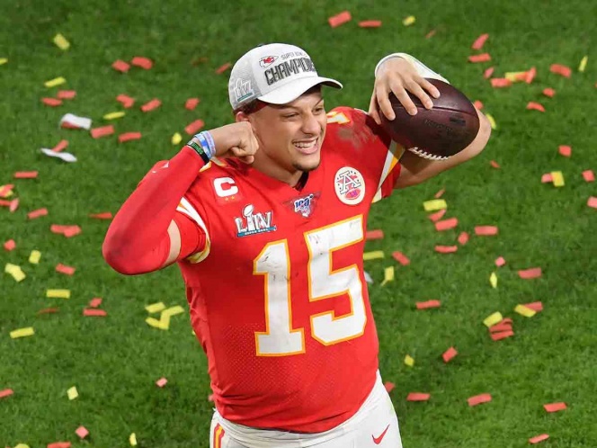 Patrick Mahomes se baña de gloria en el Super Bowl LIV