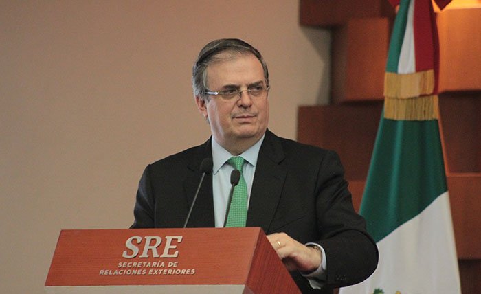 No se cierra frontera con EU; sí habrá restricción en cruces no esenciales: Ebrard