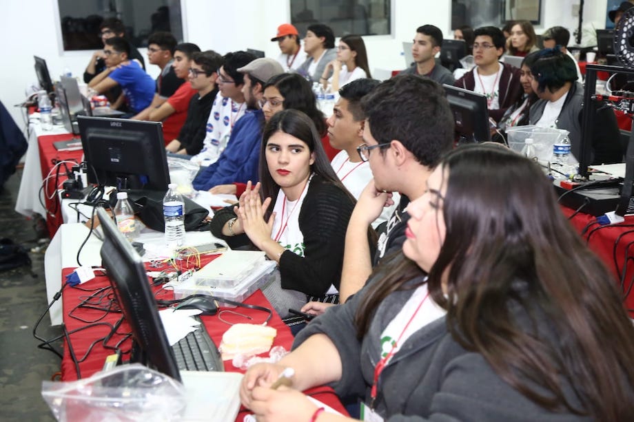 Involucra SEC a jóvenes en el desarrollo e innovación de los sectores minero, automotriz y aeroespacial Involucra SEC a jóvenes en el desarrollo e innovación de los sectores minero, automotriz y aeroespacial