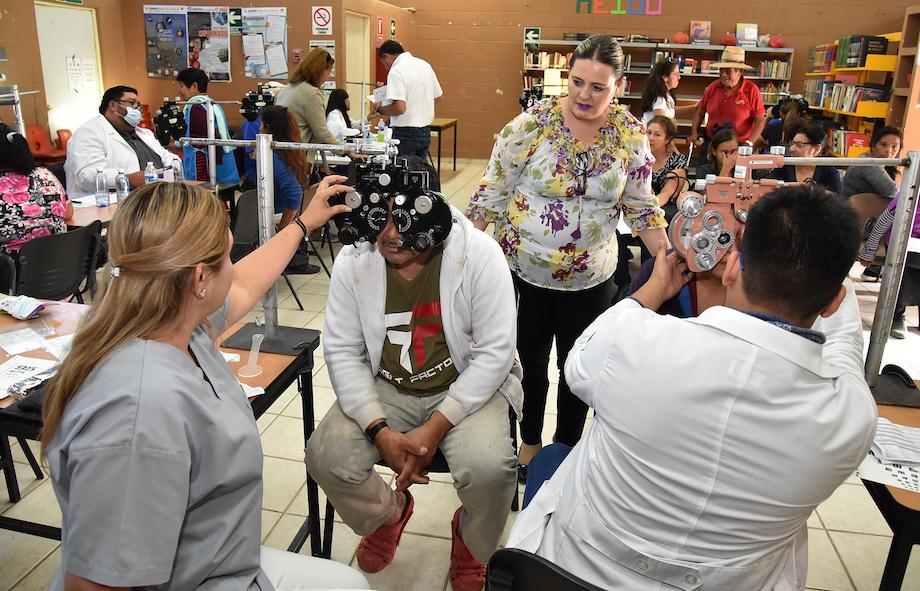 Reconoce Ayuntamiento de Hermosillo a participantes en jornada optometrista gratuita Reconoce Ayuntamiento de Hermosillo a participantes en jornada optometrista gratuita