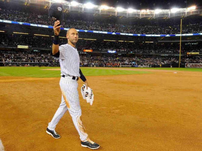 Jeter renuncia a su salario durante la pandemia