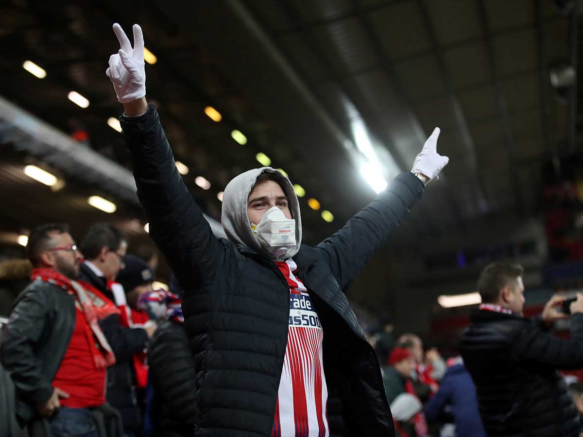 Piden investigar si el Liverpool-Atlético puso en peligro a fans