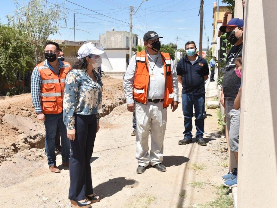 Supervisa Celida López inicio de pavimentación de calle Juan de Grijalva en la Progresista