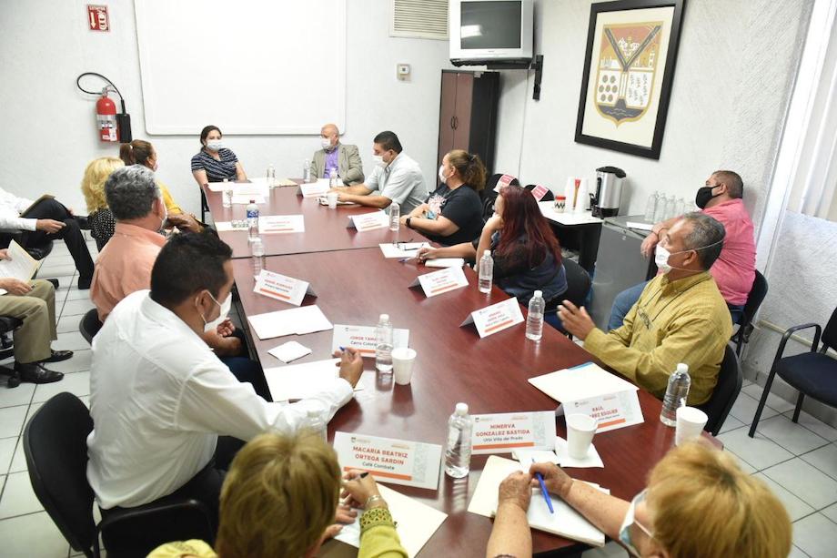 Acuerdan Gobierno Municipal y tianguistas protocolos para un regreso ordenado y seguro cuando las autoridades de Salud lo determinen