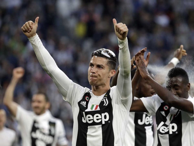 ¿Cristiano o Messi? Müller prefiere jugar con el luso