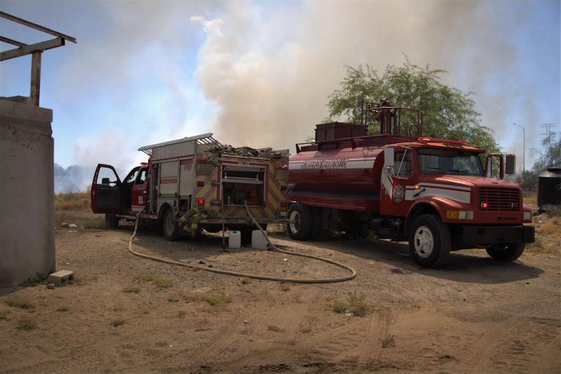 Controlan Bomberos de Hermosillo incendio en Vado del Río Controlan Bomberos de Hermosillo incendio en Vado del Río
