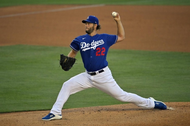 Clayton Kershaw impone récord en los Dodgers
