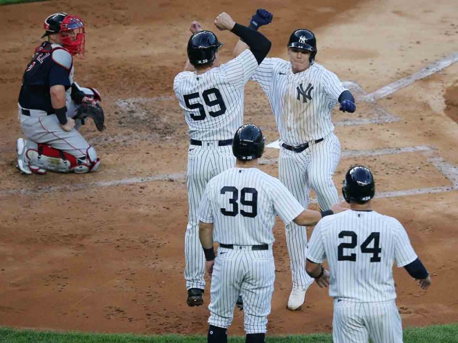 Yanquis fulminan a Medias Rojas con grand slam de Urshela