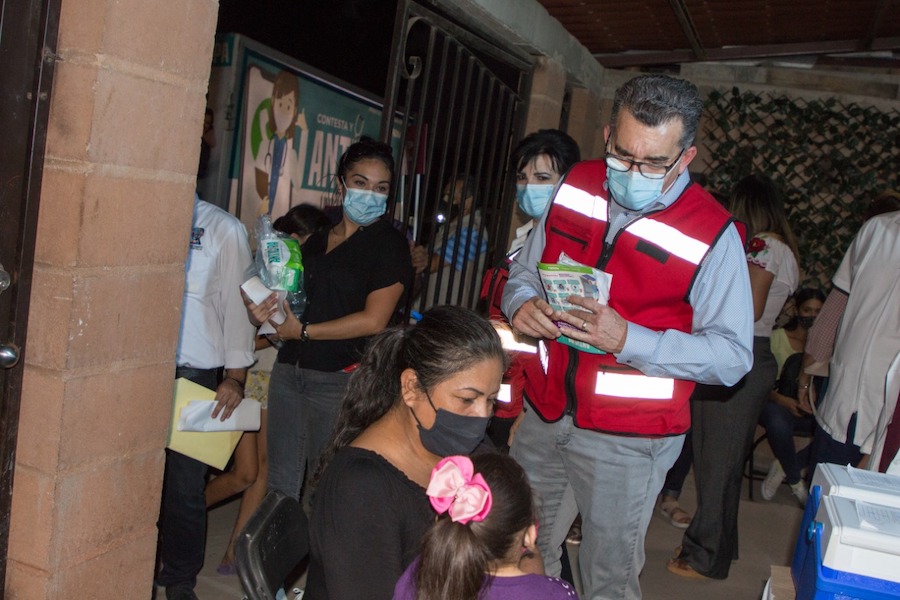 Acerca Salud Sonora servicios médicos a vecinos de la colonia Café Combate