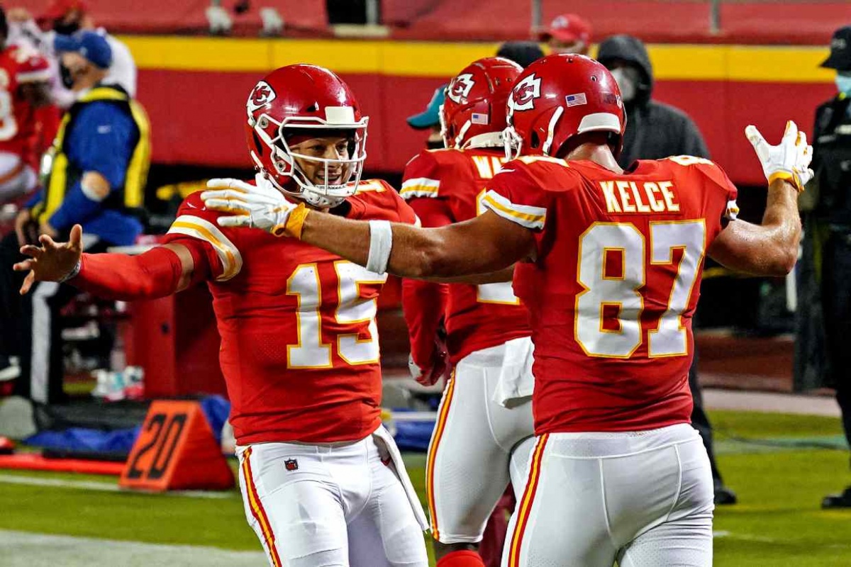 Kansas City inicia con el pie derecho la defensa de su título