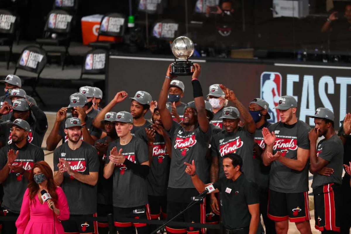 Miami Heat enfrentará a los Lakers por el título de la NBA