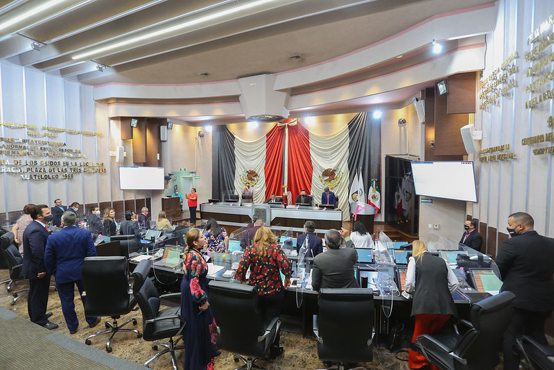 Aumentan sanción a quienes incumplan con la atención médica a trabajadores del Estado