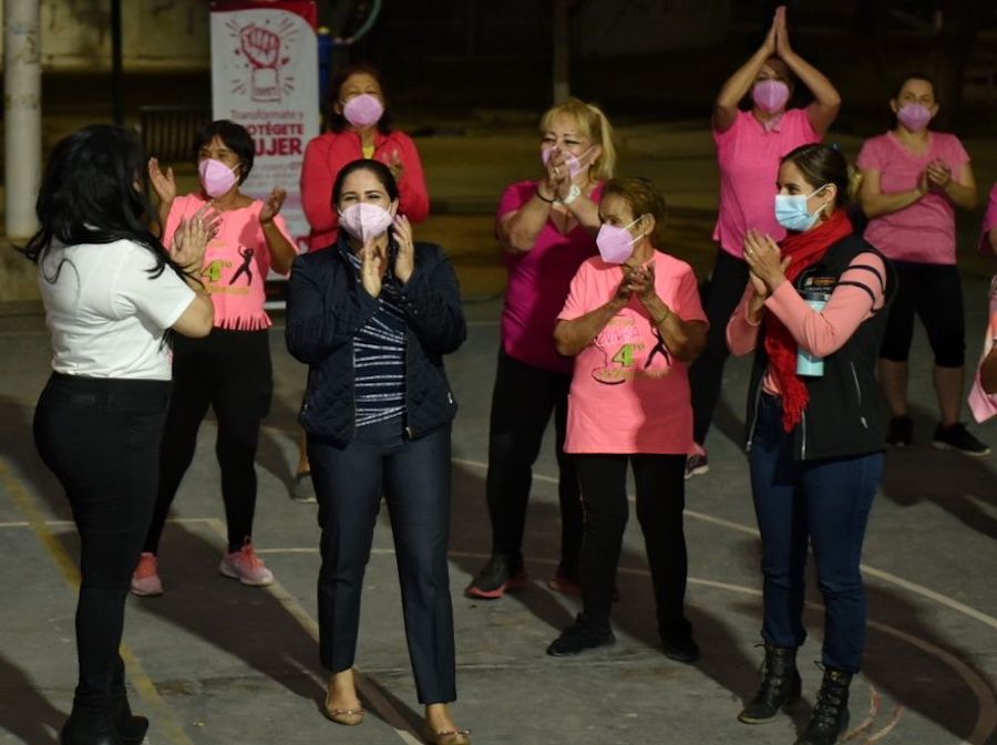 Lleva Celida López alumbrado público al Parque Copacabana de la colonia Olivares