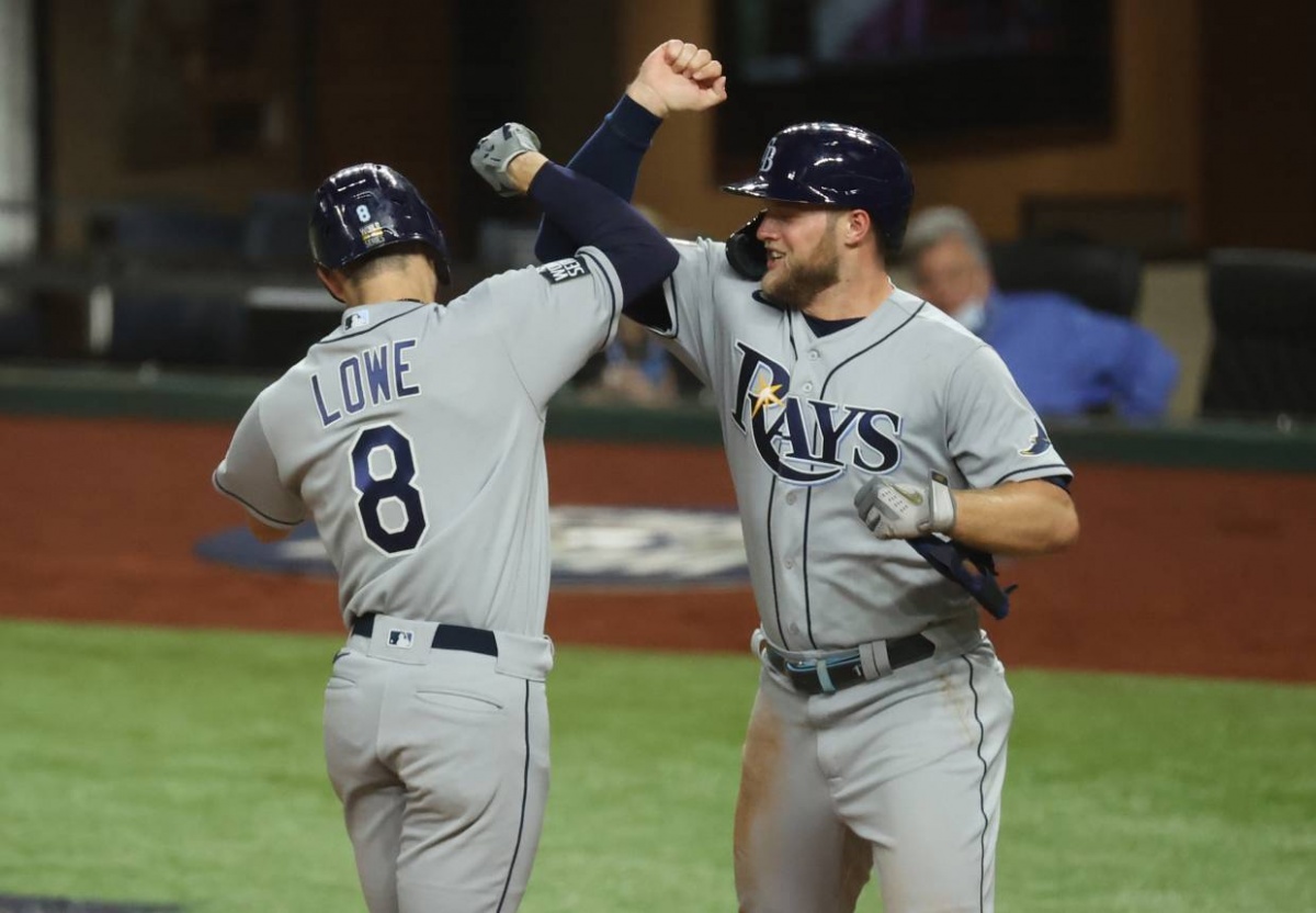 Rays ganan el segundo y emparejan la Serie Mundial