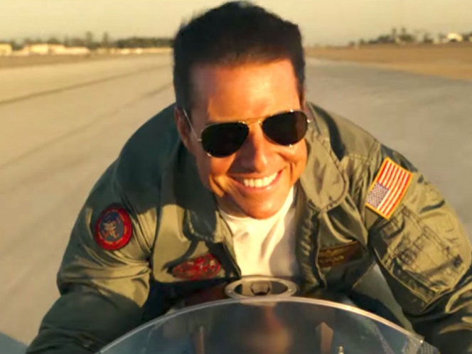 Tom Cruise recibe certificado de aviación naval honorífico por su papel en ‘Top Gun’ Tom Cruise recibe certificado de aviación naval honorífico por su papel en ‘Top Gun’