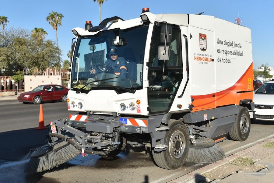 Una ciudad limpia es responsabilidad de todos, tenemos 3 nuevas barredoras: Celida López