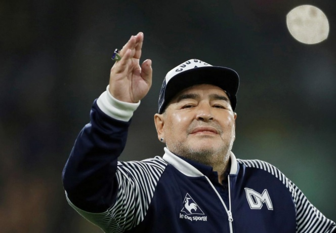 Los tesoros de Maradona que están escondidos en un contenedor