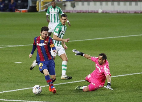 Messi lo cambió todo; marcó doblete