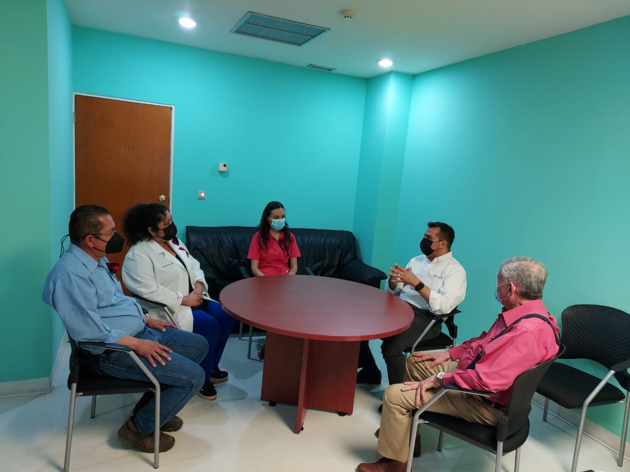 Seguirá Salud Sonora gestionando ante el Gobierno federal, la vacuna contra COVID-19 para todo el personal del Salud