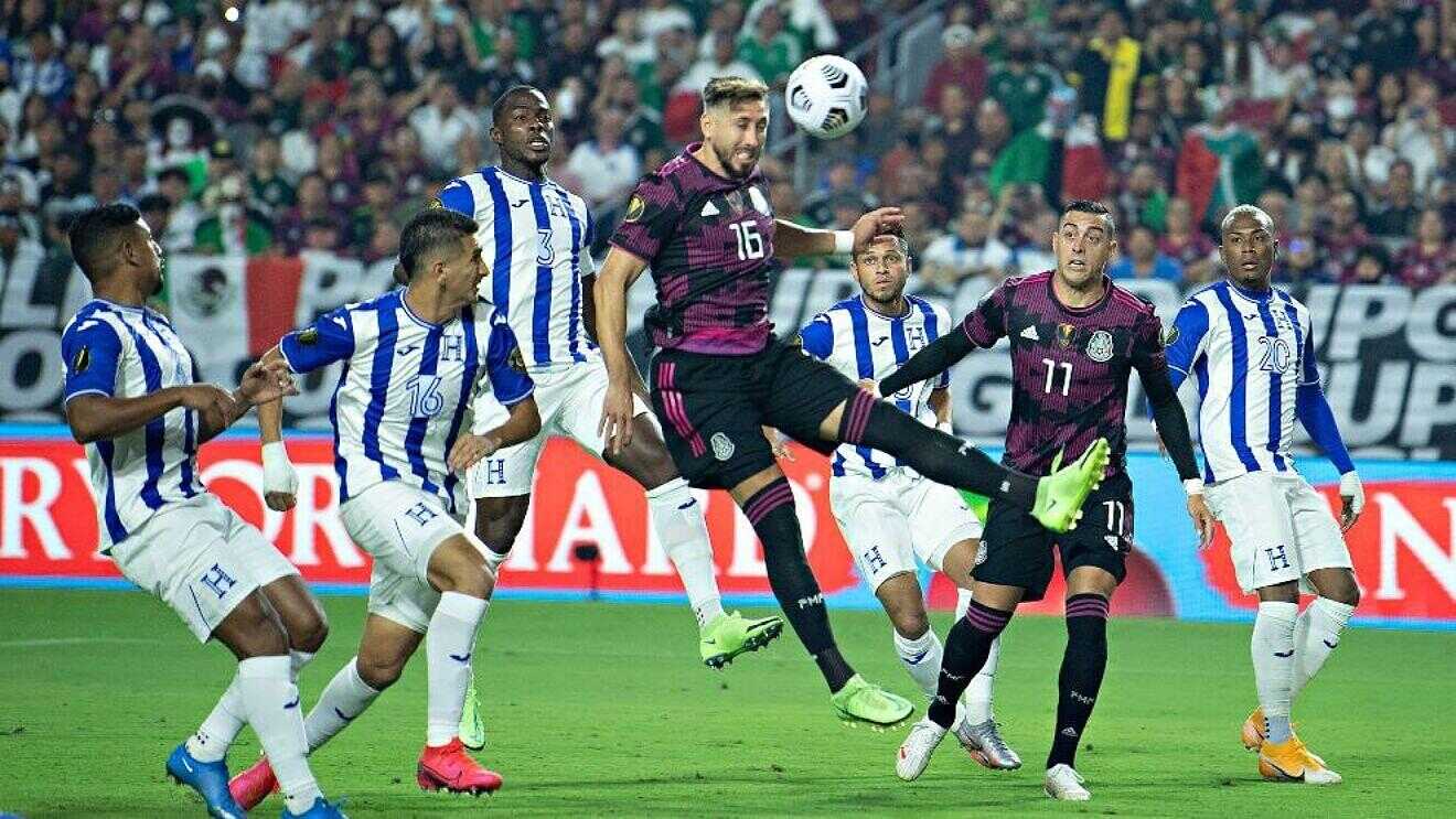 México, a semifinales de la Copa Oro; supera 3-0 a Honduras