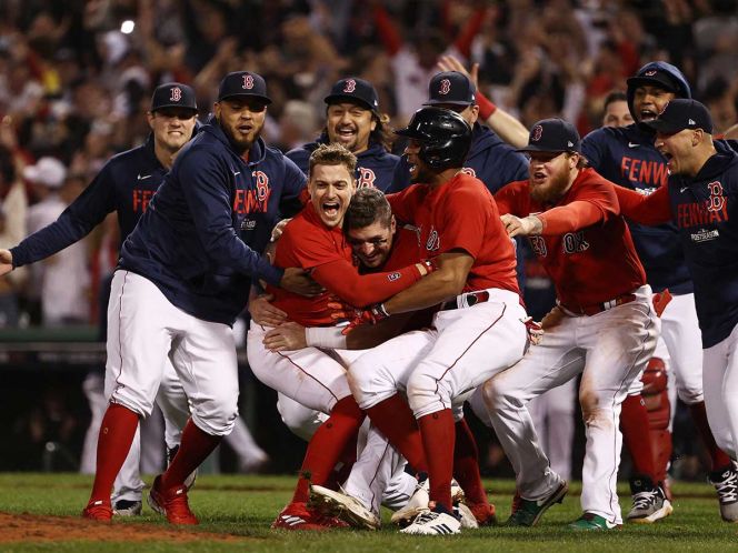 Medias Rojas avanzan a la Serie de Campeonato