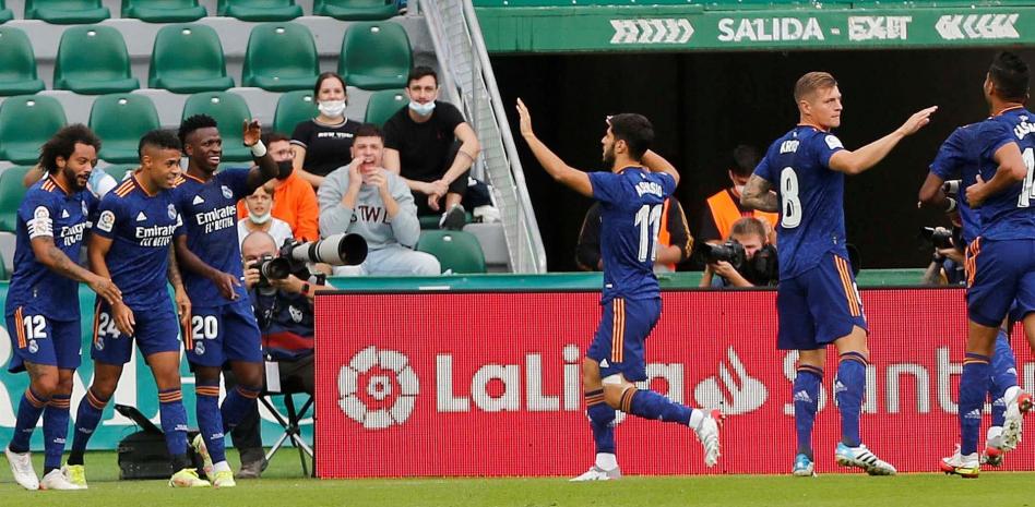 Real Madrid vence al Elche FC, gracias a dos tantos de Vinicius Junior