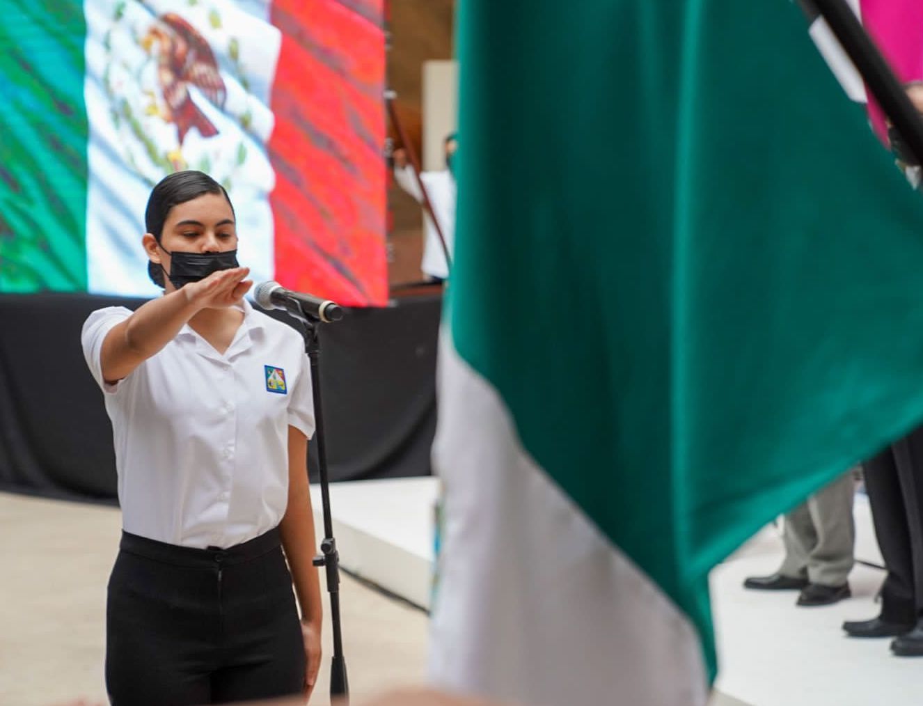 Rinden homenaje a niños, niñas y docentes que participaron en conmemoración de la Revolución Mexicana