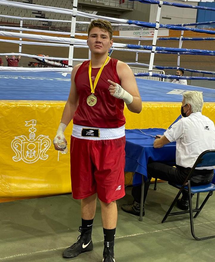 Alumno de Cecyte Sonora gana medalla de oro en Festival Olímpico de Boxeo 2021