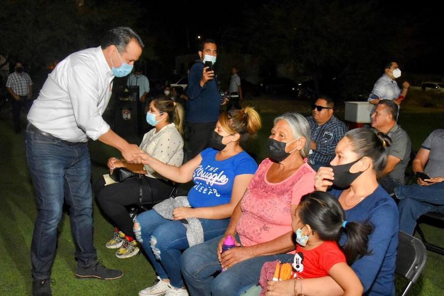 Conforman comités CRECES en las colonias Hacienda de la Flor y San Luis
