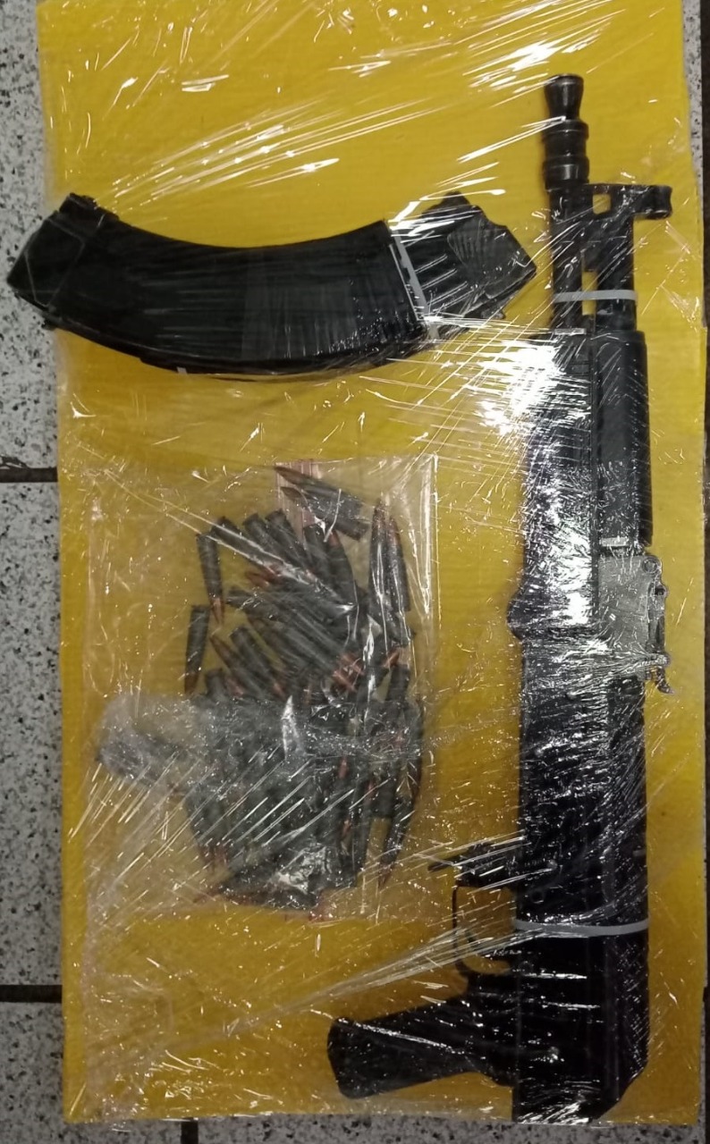 Aseguran Marina y Policía Estatal a personas armadas en Guaymas