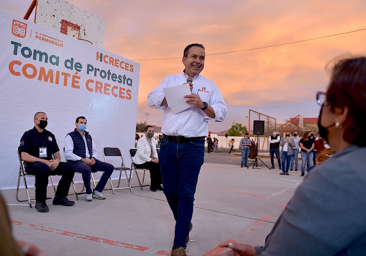 Platica Toño Astiazarán sobre su plan de seguridad con familias del norte