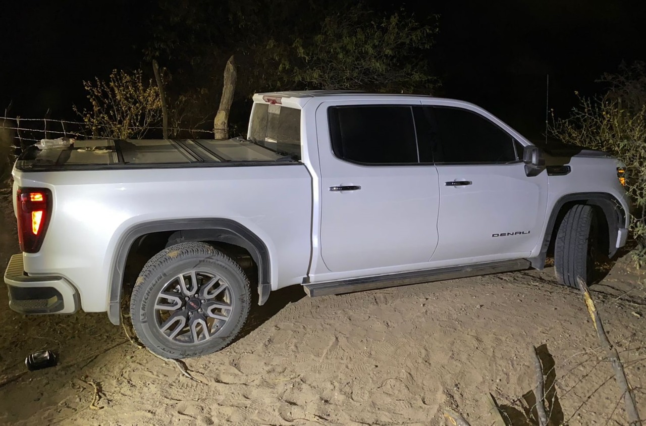 Policía Estatal recupera vehículos robados durante operativos en Cajeme y Empalme