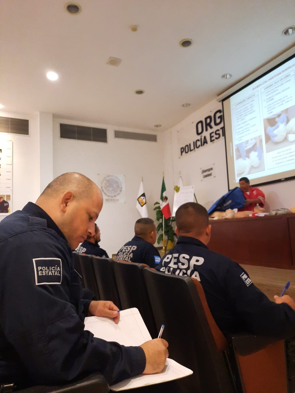 Recibe Policía Estatal capacitación en Primeros Auxilios Básicos por personal especializado de Cruz Roja Mexicana
