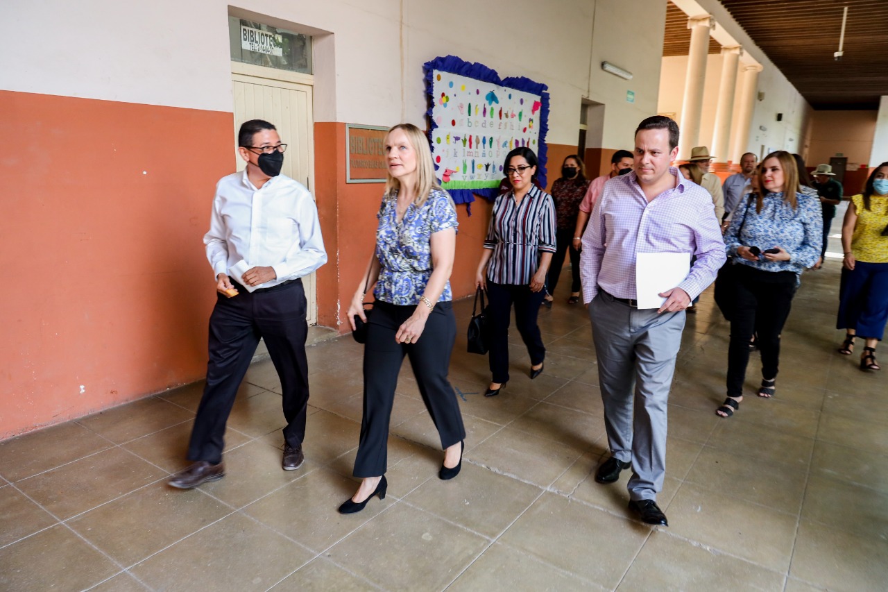 Impulsará UES proyecto de transformación social en internado “Coronel J. Cruz Gálvez”