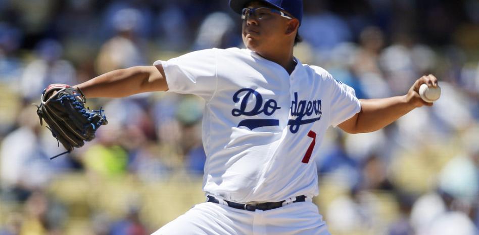 Julio Urías logra cuarta victoria de la temporada en la MLB