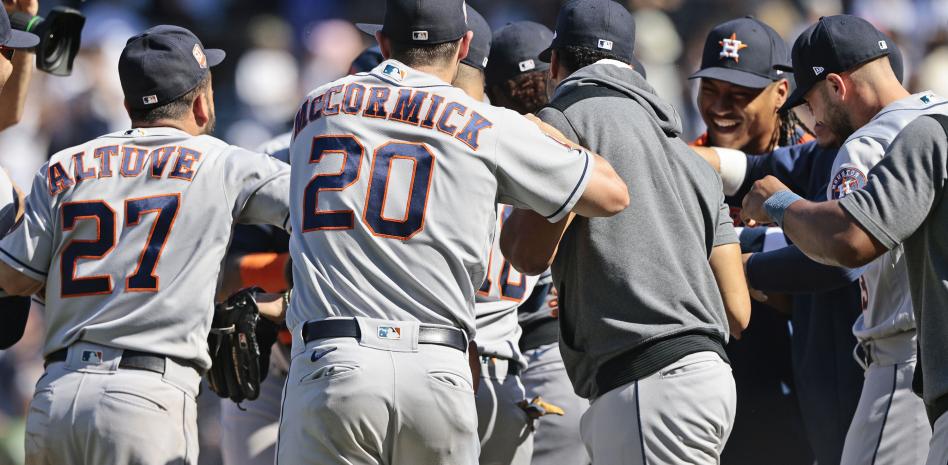Astros tiran un ‘no-hitter’ a los Yankees