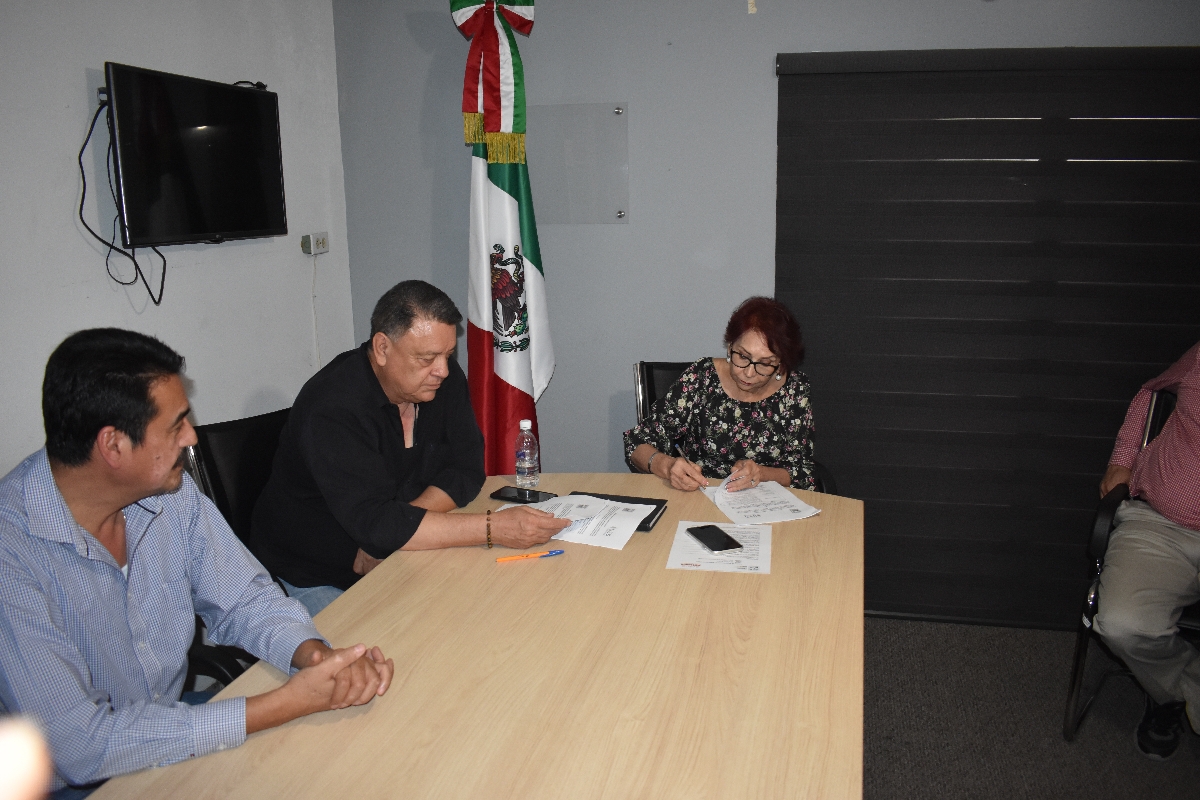 Desiste sindicato emplazamiento en la UES: Olga Armida Grijalva
