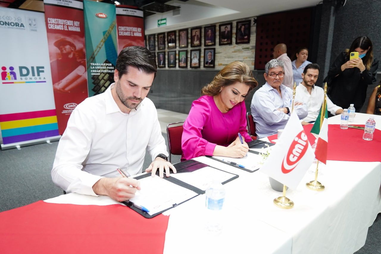 Suman esfuerzos CMIC y DIF Sonora, mediante firma de convenio
