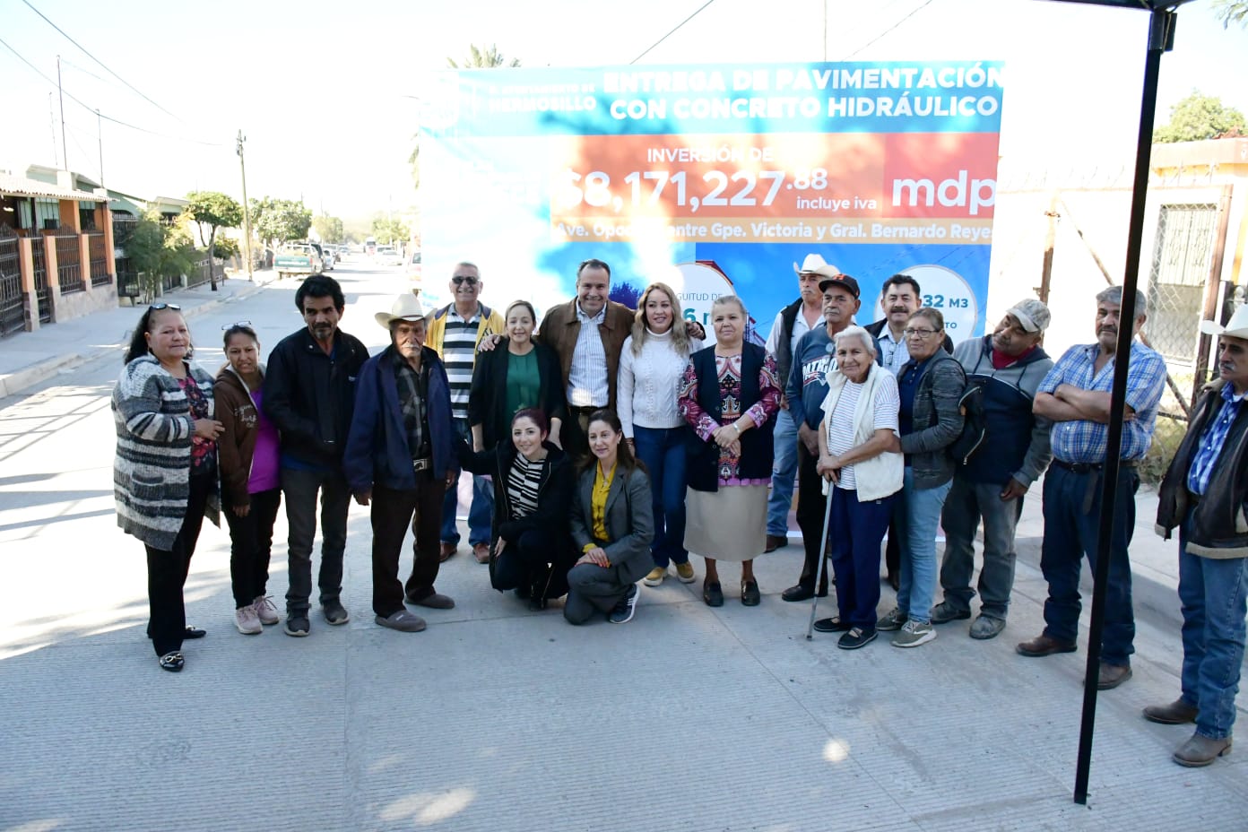 Culminan para residentes de la avenida Opodepe 40 años de espera, ya tienen pavimento de concreto