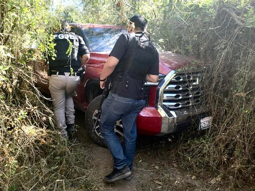 Agentes de la Fiscalía recuperaron dos vehículos robados a connacionales en Vícam