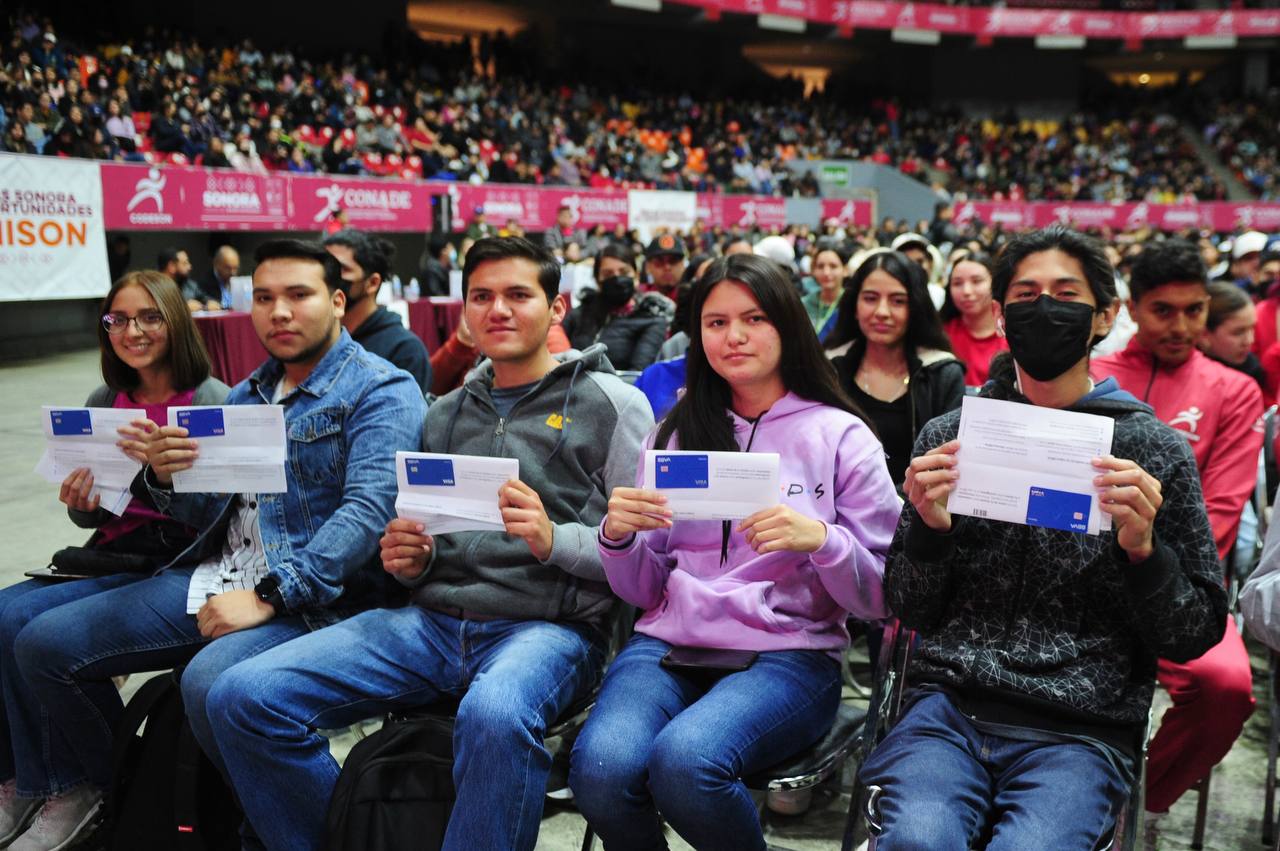 Beneficia beca Sonora de Oportunidades a más de 24 mil universitarios: Alfonso Durazo