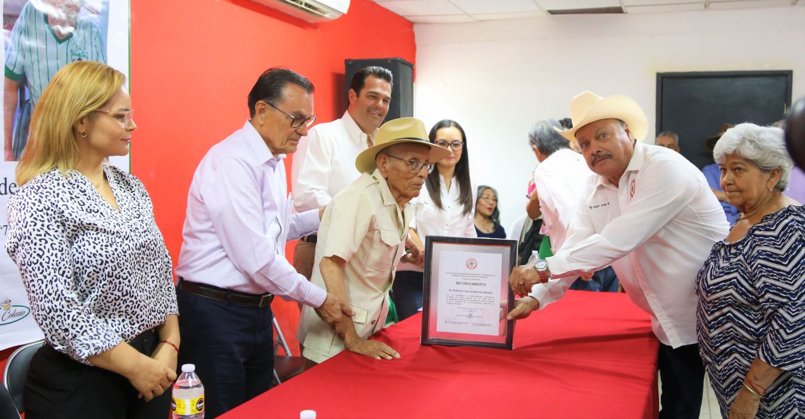 Don Fidencio Hernández, ejemplo del verdadero priismo: Rogelio Díaz Brown
