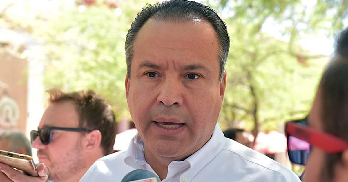Anuncia Toño Astiazarán segunda entrega de tinacos gratuitos