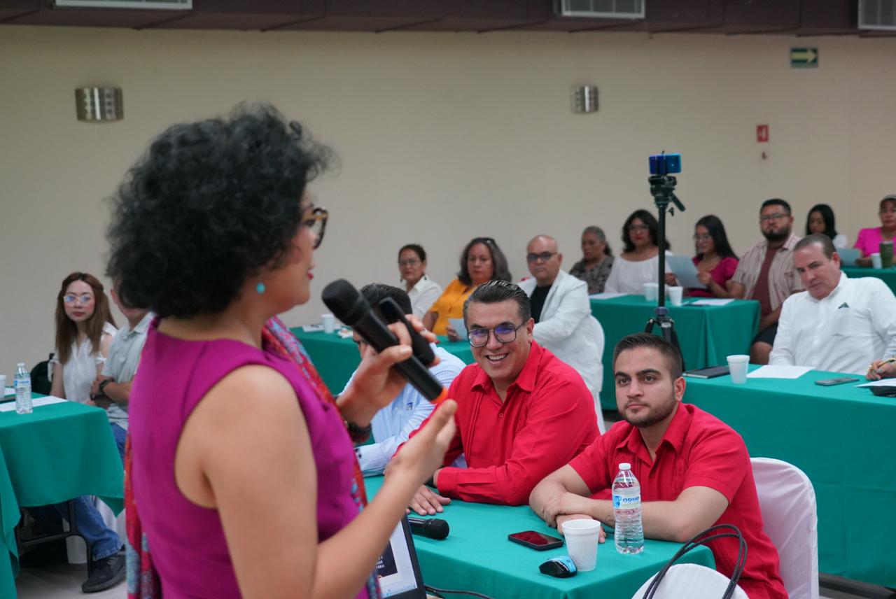Ofrece PT Sonora capacitación en Guaymas con taller de Marketing Político Electoral