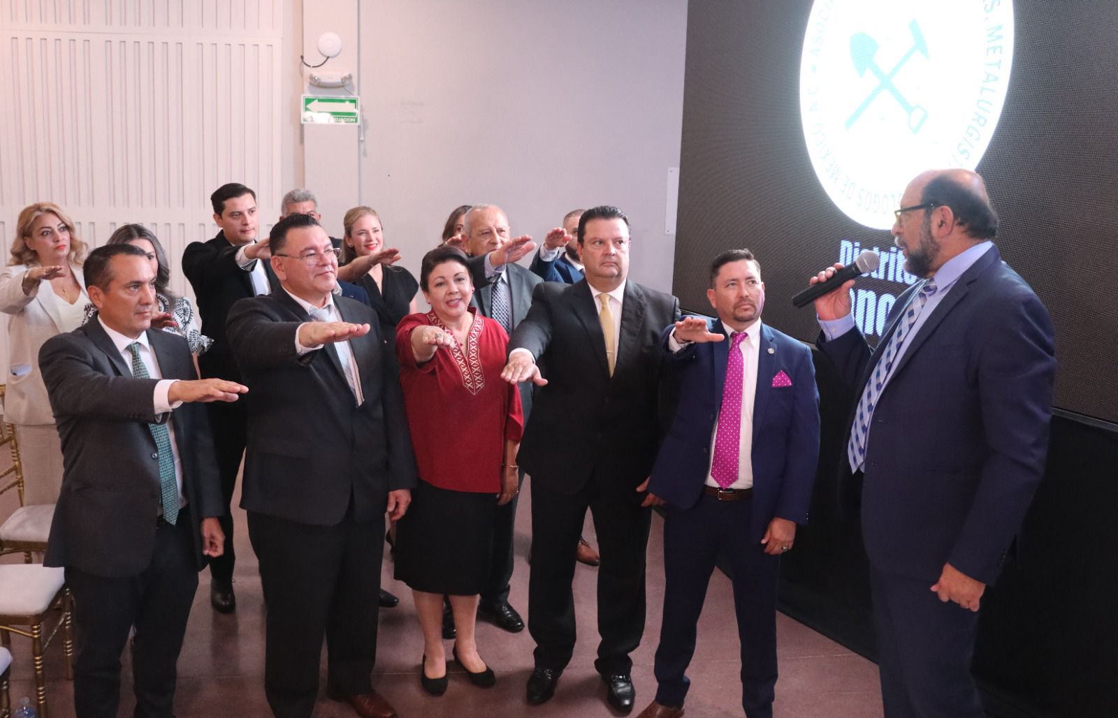 Rinde protesta David Ramos Félix como presidente de la AIMMGM Distrito Sonora